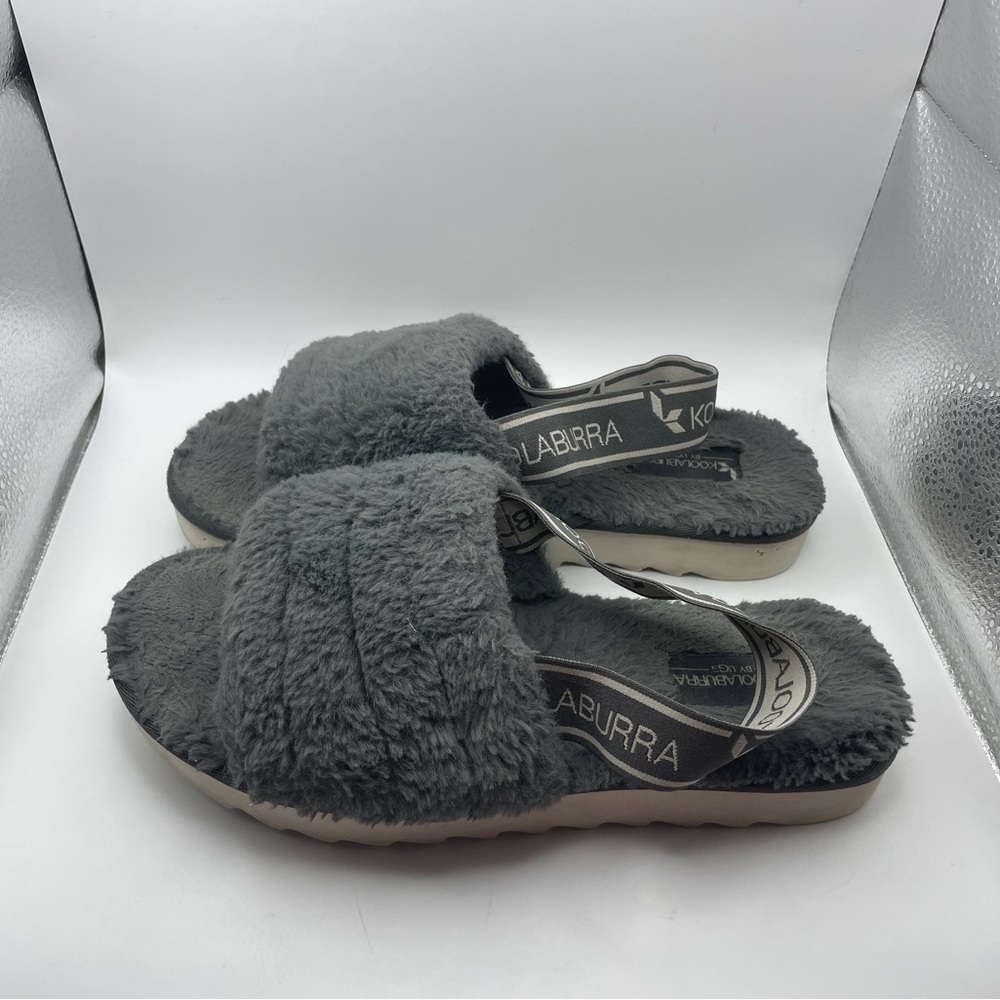 Koolaburra by UGG women’s grey slippers size 8